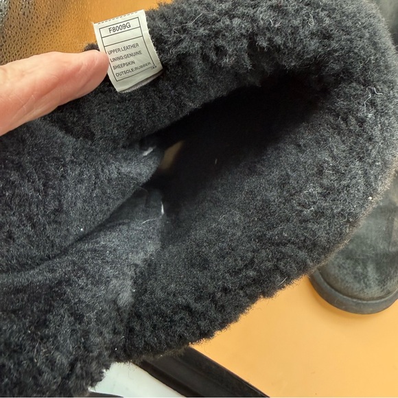 UGG Australia Roseberry Boots Black Suede Leather Sheepskin Laces Women’s Size 9 - Picture 13 of 15